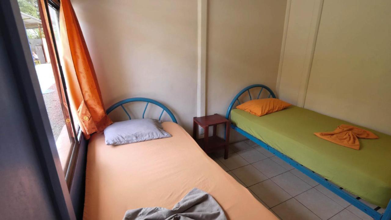 Kalunay Hostel Puerto Viejo de Talamanca Экстерьер фото